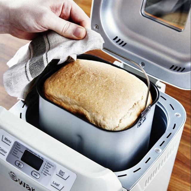 swan-bread-maker-11