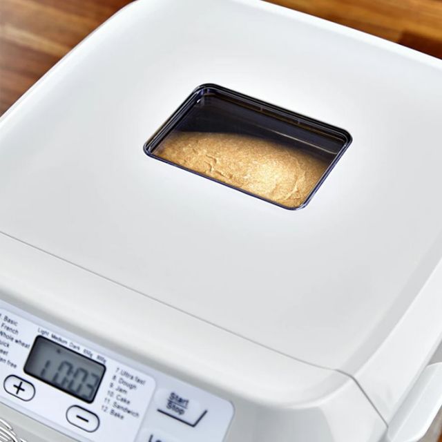 swan-bread-maker-12