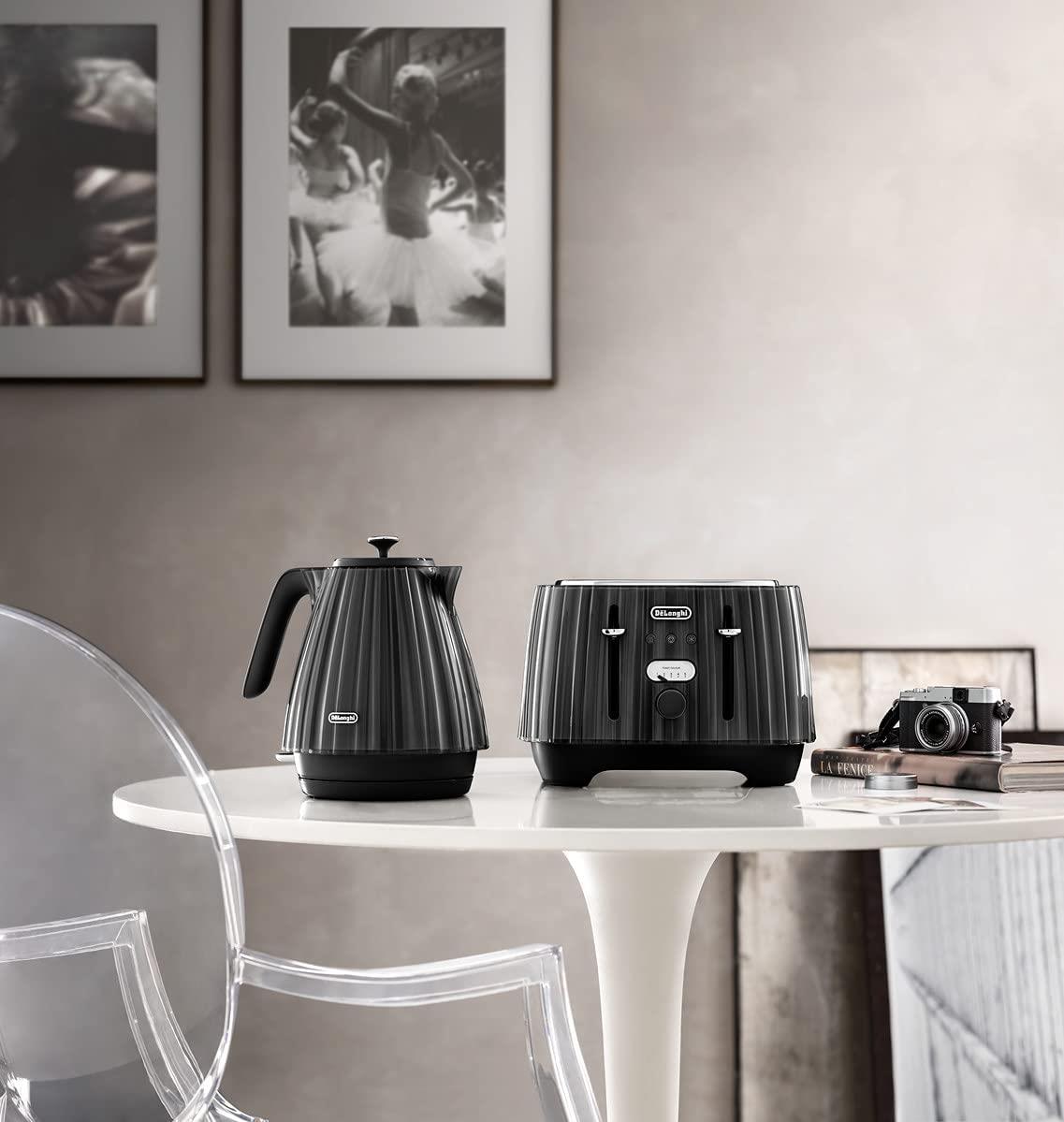 De Longhi KBD3001BK Ballerina Jug Kettle 3000W Black